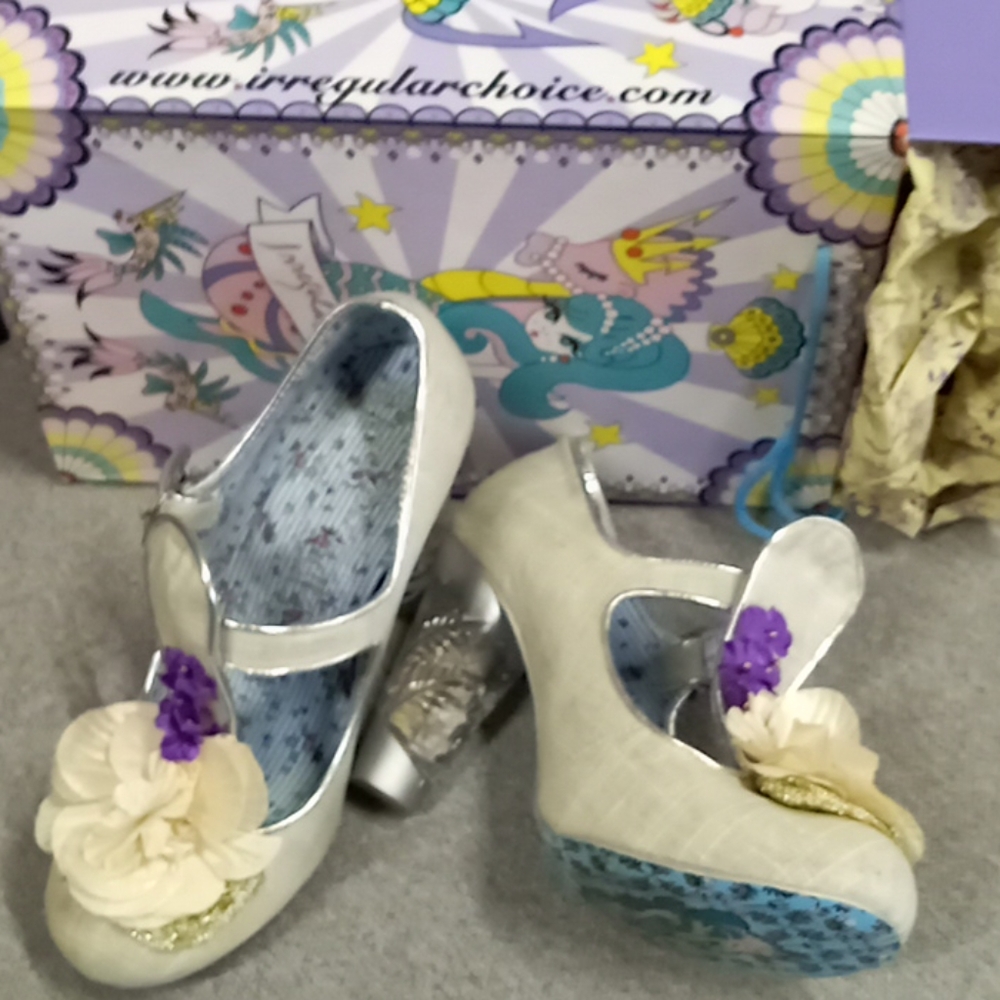 Size 10 usa irregular choice brand